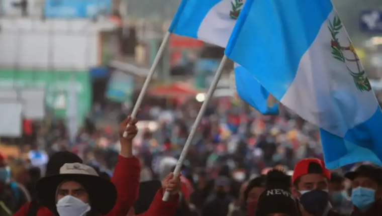 Guatemaltecos han manifestado en varias oportunidades contra la corrupción. (Foto Prensa Libre: Hemeroteca 	PL)