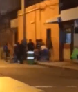 Video: Así fue la pelea entre un par de mujeres en aparente estado de ebriedad en la zona 1