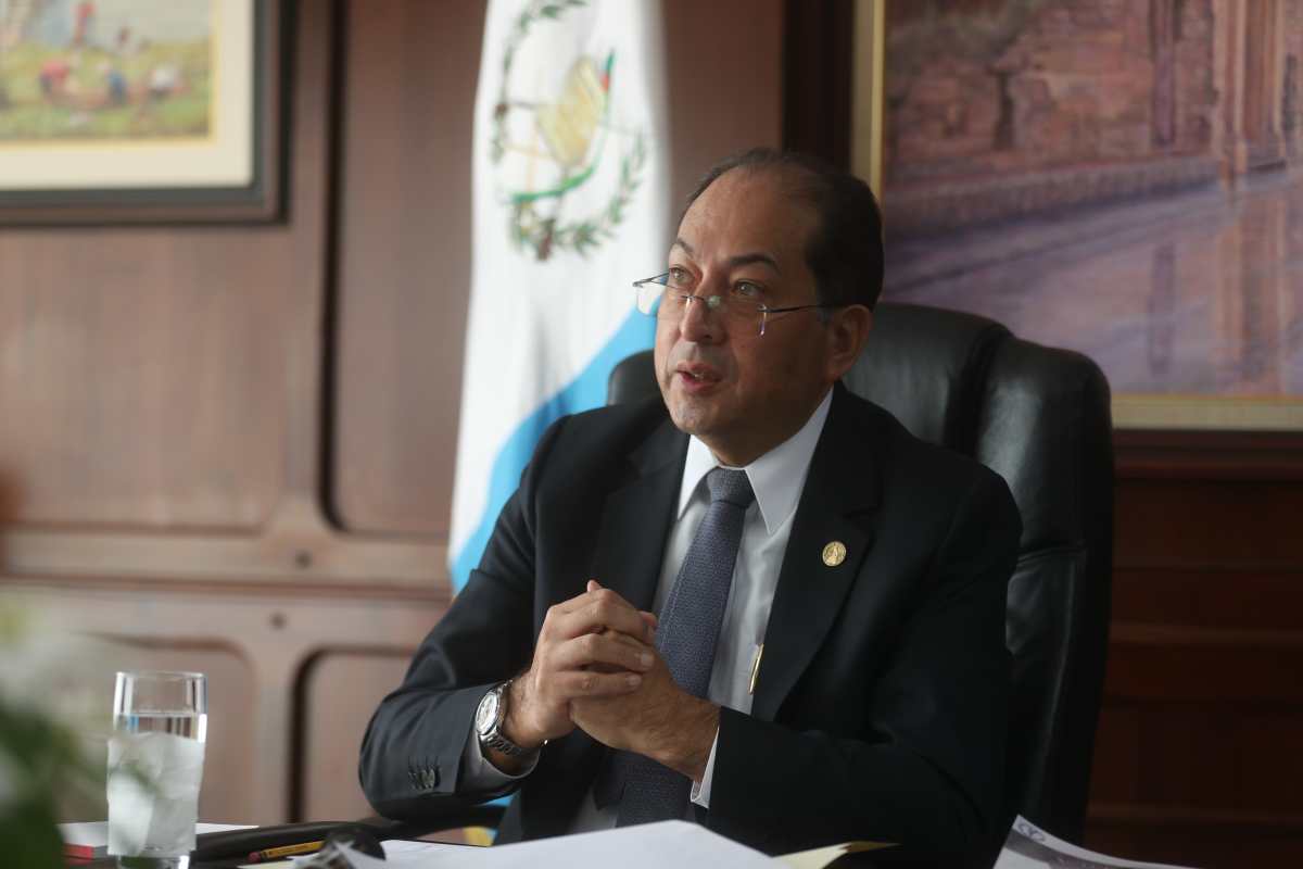 Sergio Recinos presidente del Banguat