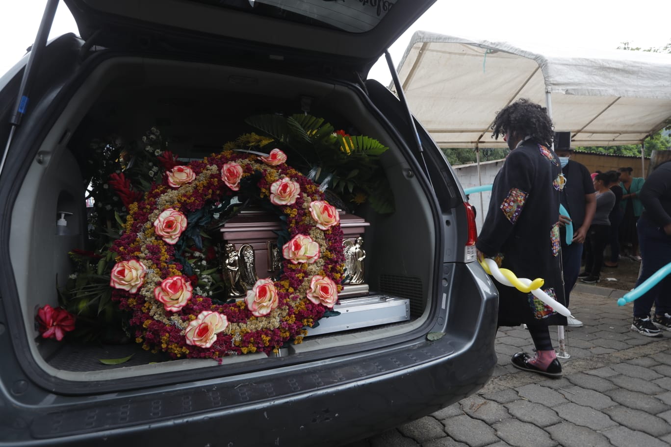 "Adiós mi payasito" así fue el funeral Charquito