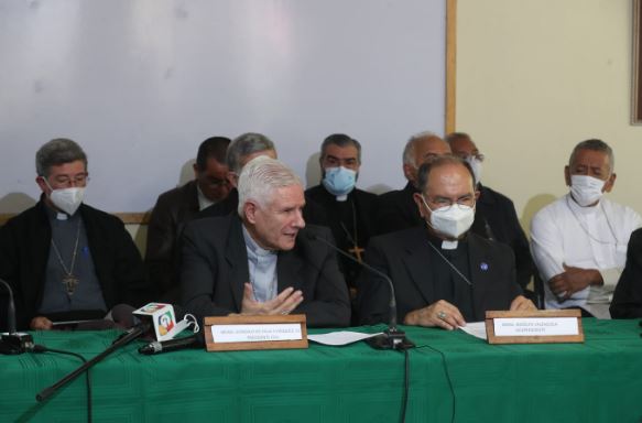 La Conferencia Episcopal de Guatemala en conferencia de prensa  para tratar temas sobre la crisis en Guatemala. (Foto Prensa Libre: Roberto López)