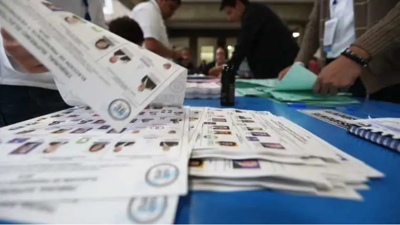 Distintos sectores han pedido que se modifique la forma de elegir dipuados en el Congreso de la República. (Foto Prensa Libre: Hemeroteca PL)