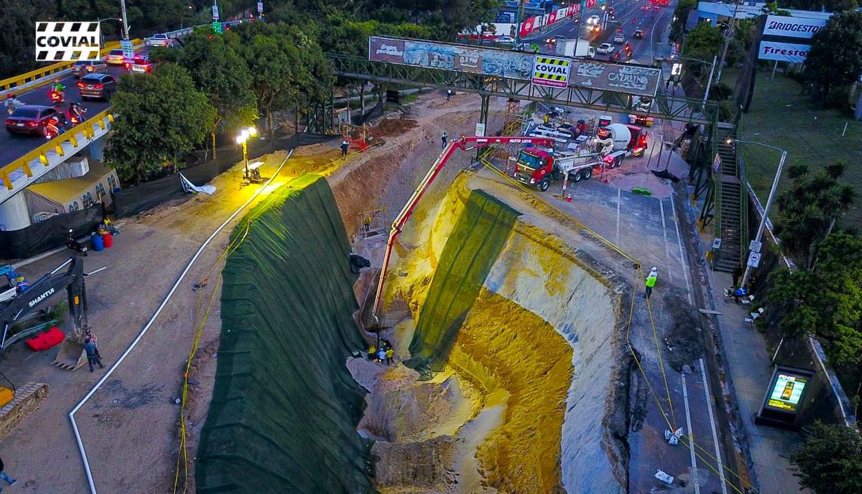 Covial ya está a cargo de todos los trabajos en el hundimiento del km 15 de la ruta al Pacífico. (Foto Prensa Libre: Covial)