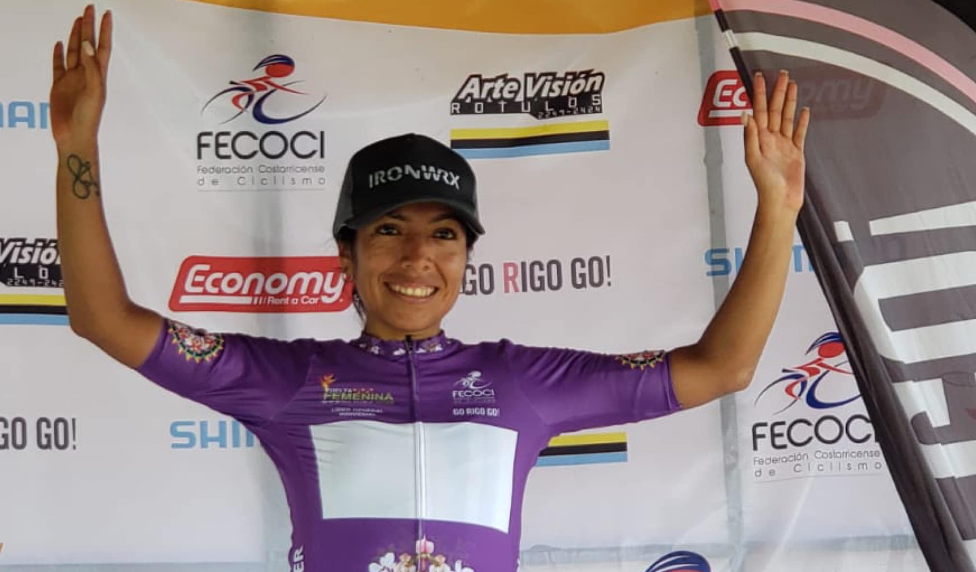 Gaby Soto con el suéter lila de la Vuelta Femenina a Costa Rica 2022. Foto Prensa Libre (Federación Guatemalteca de Ciclismo) 
