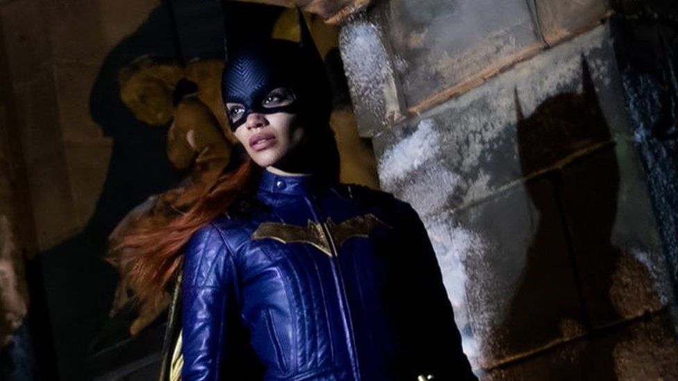 La película Batgirl fue cancelada a meses de su estreno y no será exhibida