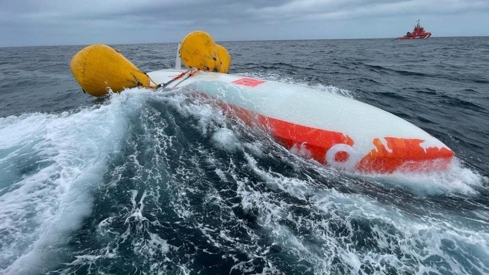 El hombre que logró sobrevivir 16 horas al naufragio de su barco en las heladas aguas del Atlántico