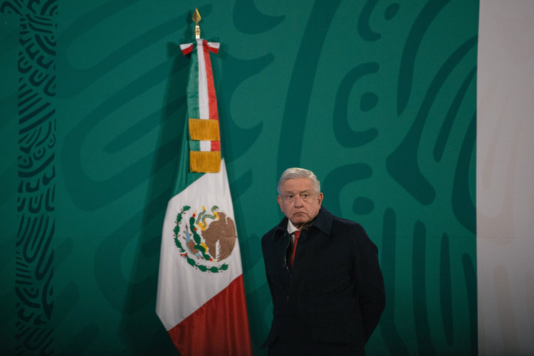 El presidente de México, Andrés Manuel López Obrador, durante una conferencia de prensa en el Palacio Nacional en Ciudad de México, el 12 de enero de 2021. (Foto Prensa Libre: Luis Antonio Rojas/The New York Times)