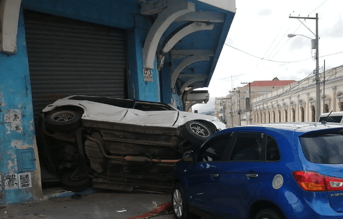 Un motorista fallecido y daños materiales:  La PMT reporta cuatro accidentes de tránsito en la capital en las últimas horas