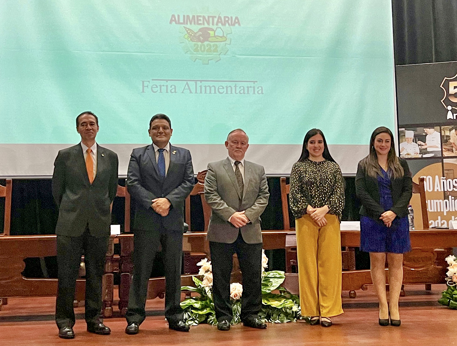 La organización espera la visita de 5 mil personas, quienes podrán conocer alrededor de 8 mil productos de las centenares de empresas expositoras. Foto Prensa Libre: Cortesía