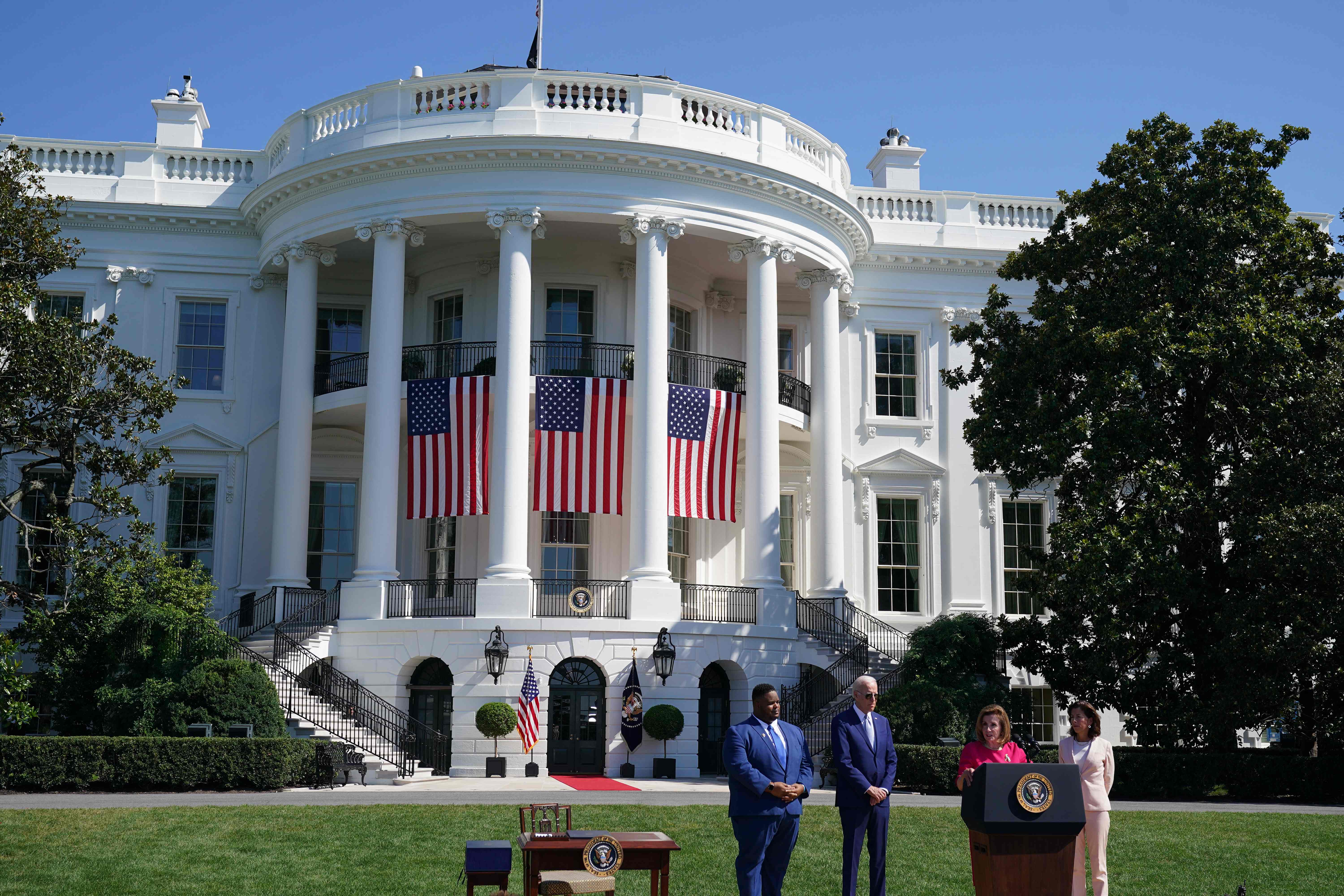 Joe Biden, presidente de Estados Unidos, en una actividad en la Casa Blanca. (Foto Prensa Libre: AFP)