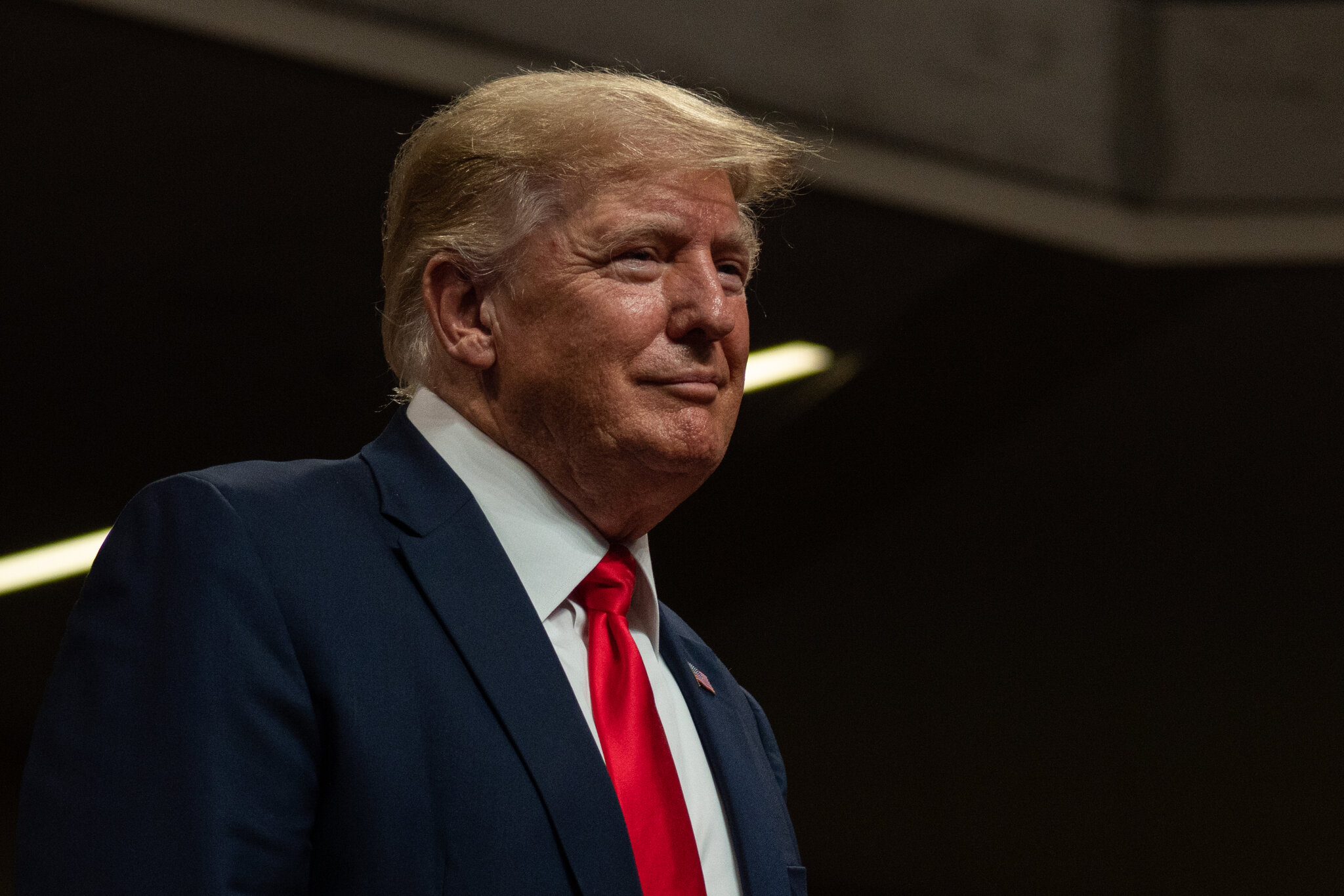 El expresidente Donald Trump solo respondió una pregunta durante la entrevista con la procuradora del estado de Nueva York. (Foto Prensa Libre: Ash Adams / The New York Times)