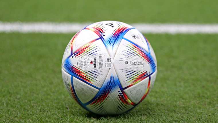 El balón oficial del Mundial de Qatar 2022. (Foto Prensa Libre: AFP)