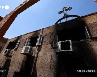 Tragedia en Egipto: las imágenes del incendio en una iglesia en El Cairo que dejó 41 muertos