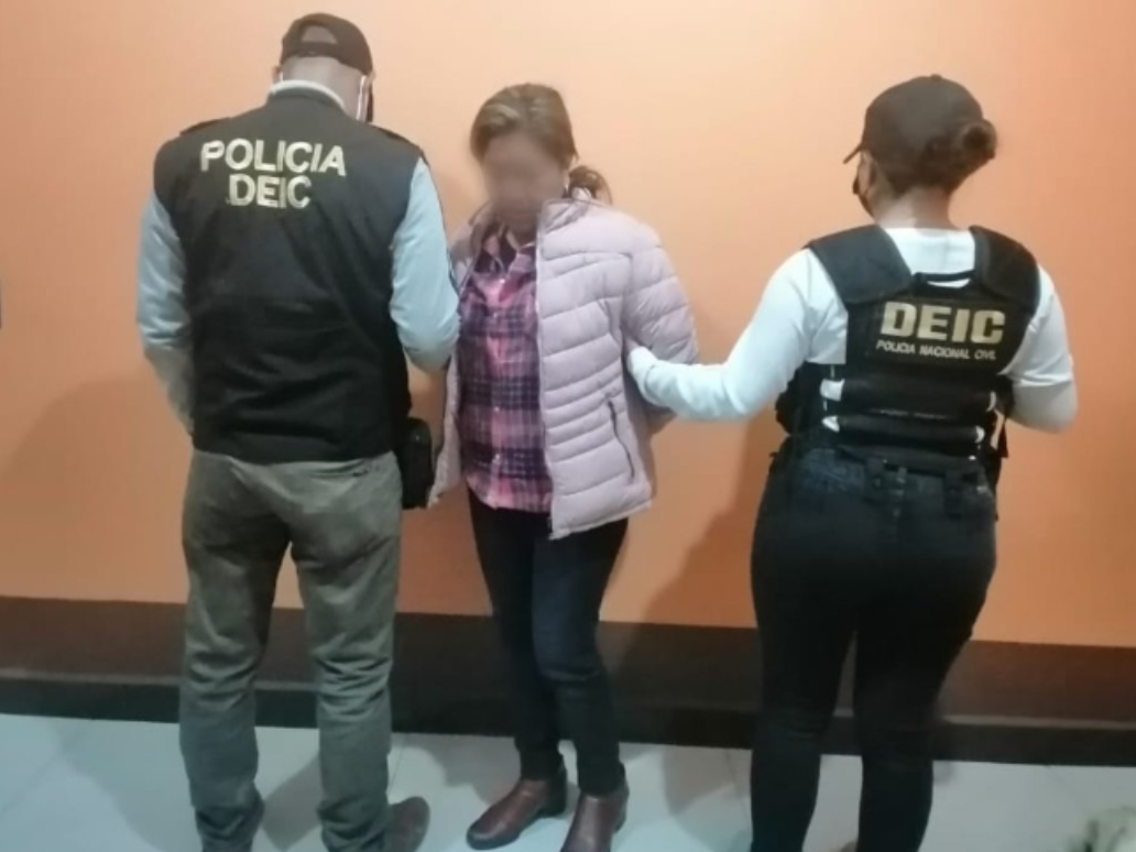 Bajo engaños trasladaba a mujeres hacia Quetzaltenango para explotarlas sexualmente: Condenan a mujer por trata de personas