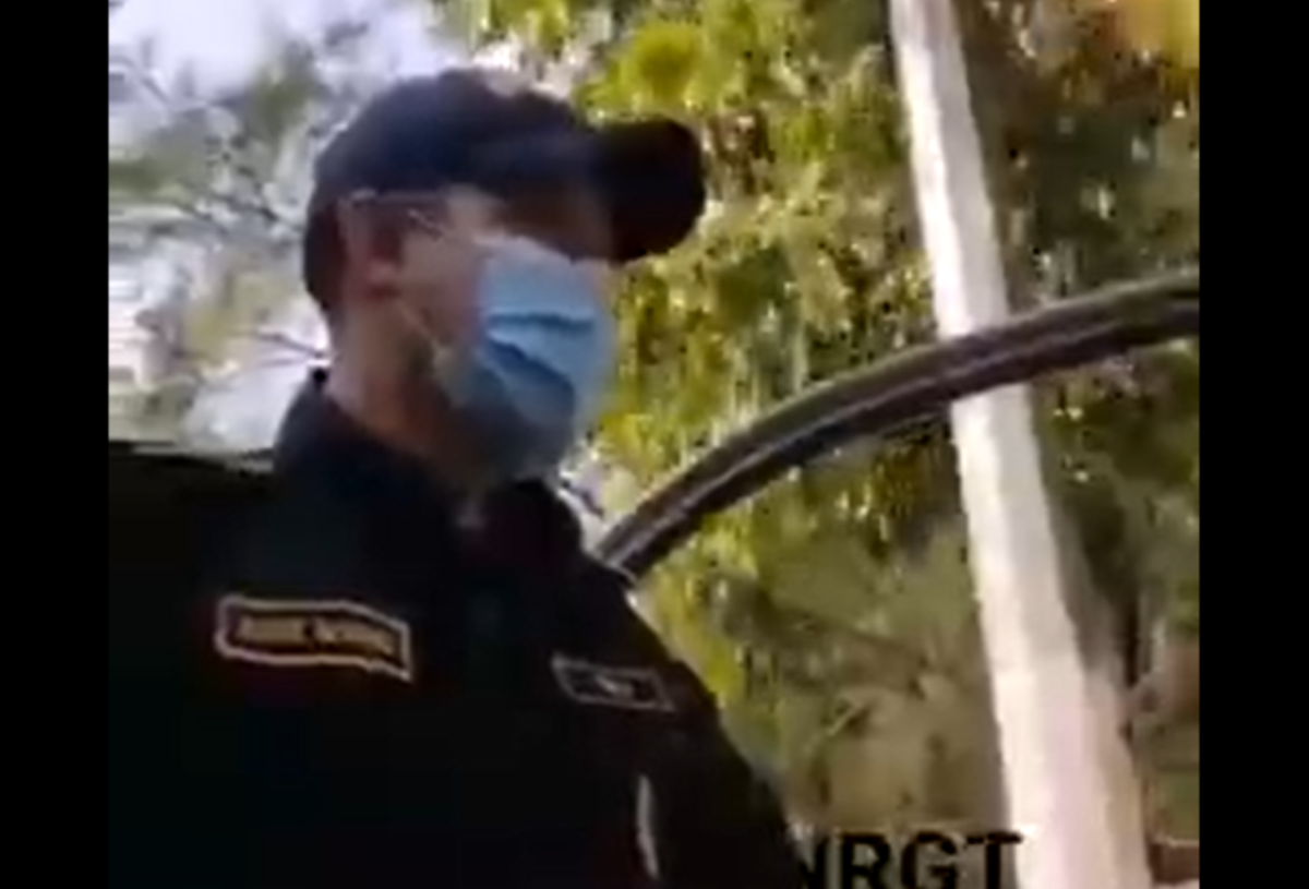 “Agrado quiere agrado”: El video que muestra las amenazas de un agente de la PNC para exigir soborno