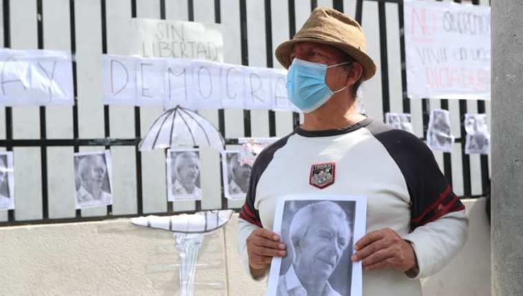 Protestas por la detención de Zamora. (Foto Prensa Libre: Élmer Vargas)
