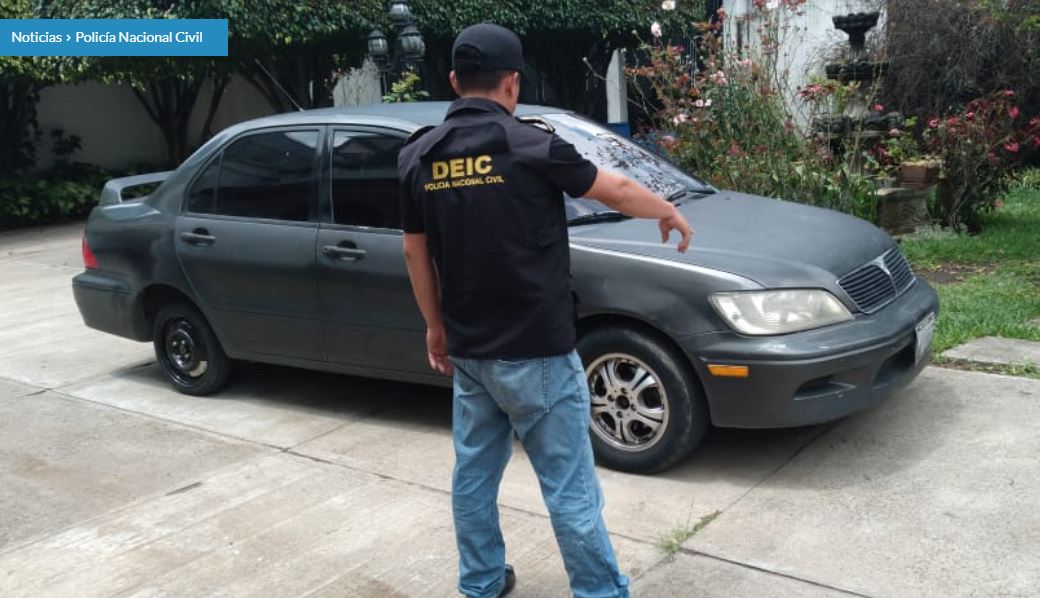 La Policía Nacional Civil (PNC) recuperó un vehículo que fue robado a un adulto de 84 años, al cual delincuentes mataron en junio pasado. (Foto Prensa Libre: PNC)