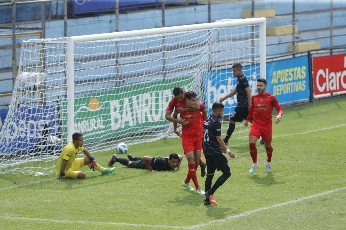 Municipal celebró su tercera victoria seguida en el Apertura 2022. Foto Prensa Libre (Esbin García)