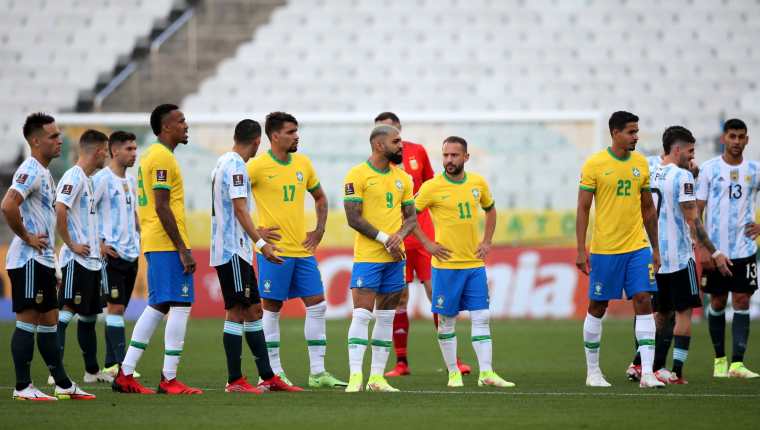 Brasil y Argentina ya no repondrán el encuentro que había quedado pendiente por las eliminatorias de la Conmebol. (Foto Prensa Libre: AFP)