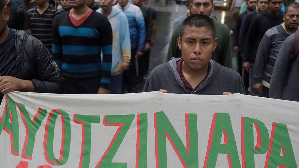 Ocho años más tarde, el caso Ayotzinapa sigue pendiente de que se haga justicia. (GETTY IMAGES)

