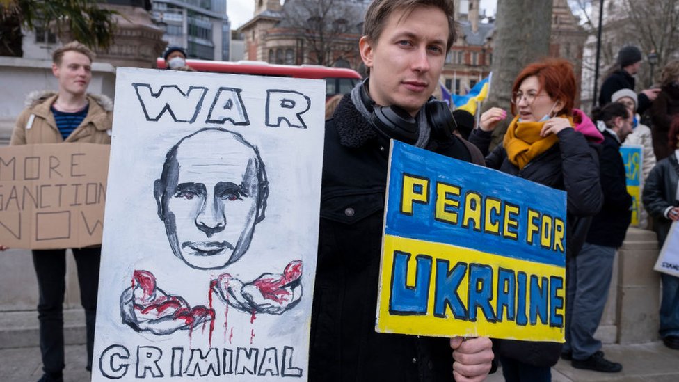 Los señalamientos contra Rusia por posibles crímenes de guerra han surgido desde los primeros meses de la guerra. (GETTY IMAGES)