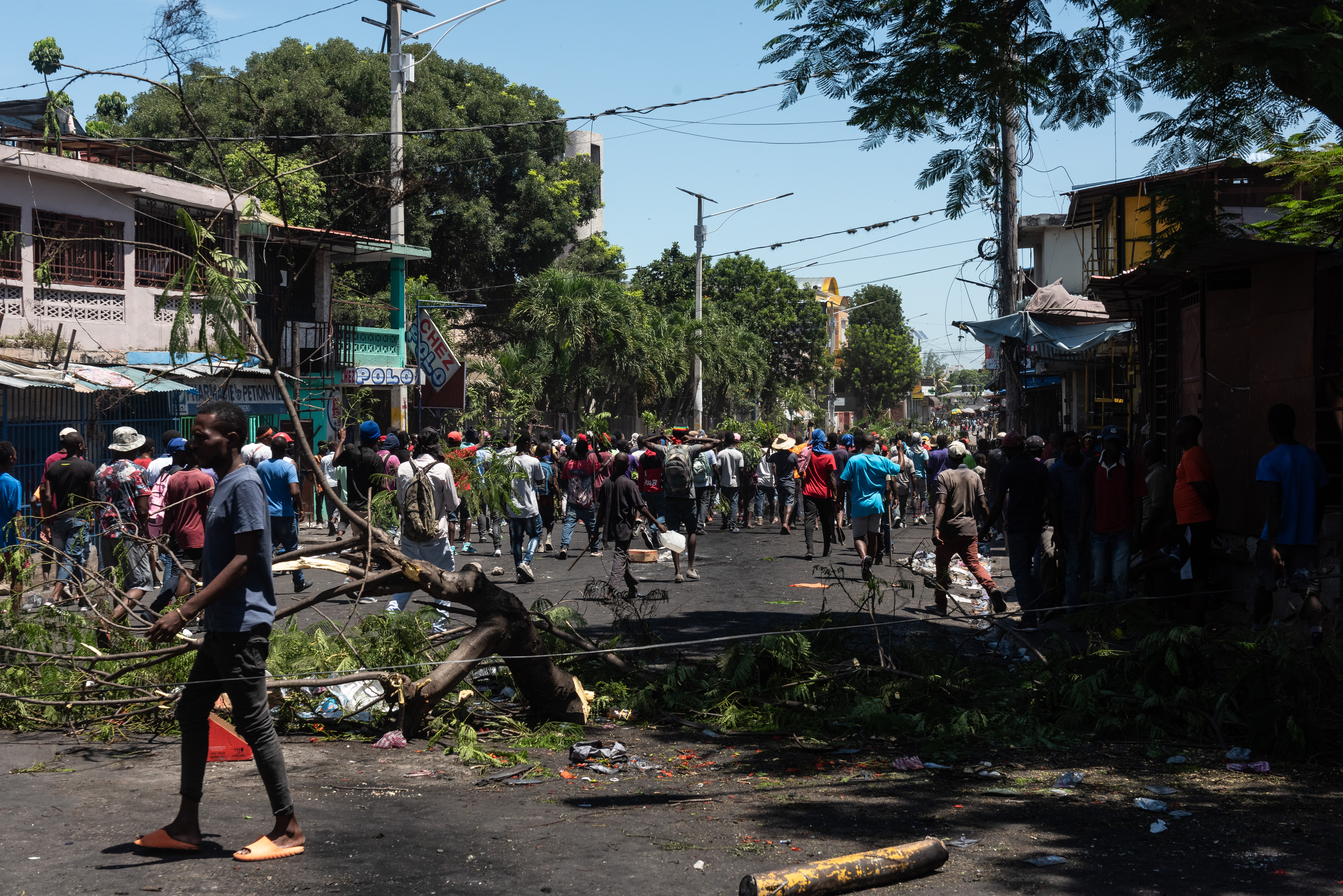 Haití vive un clima de manifestaciones por el alto costo de combustibles. (Foto Prensa Libre: EFE)