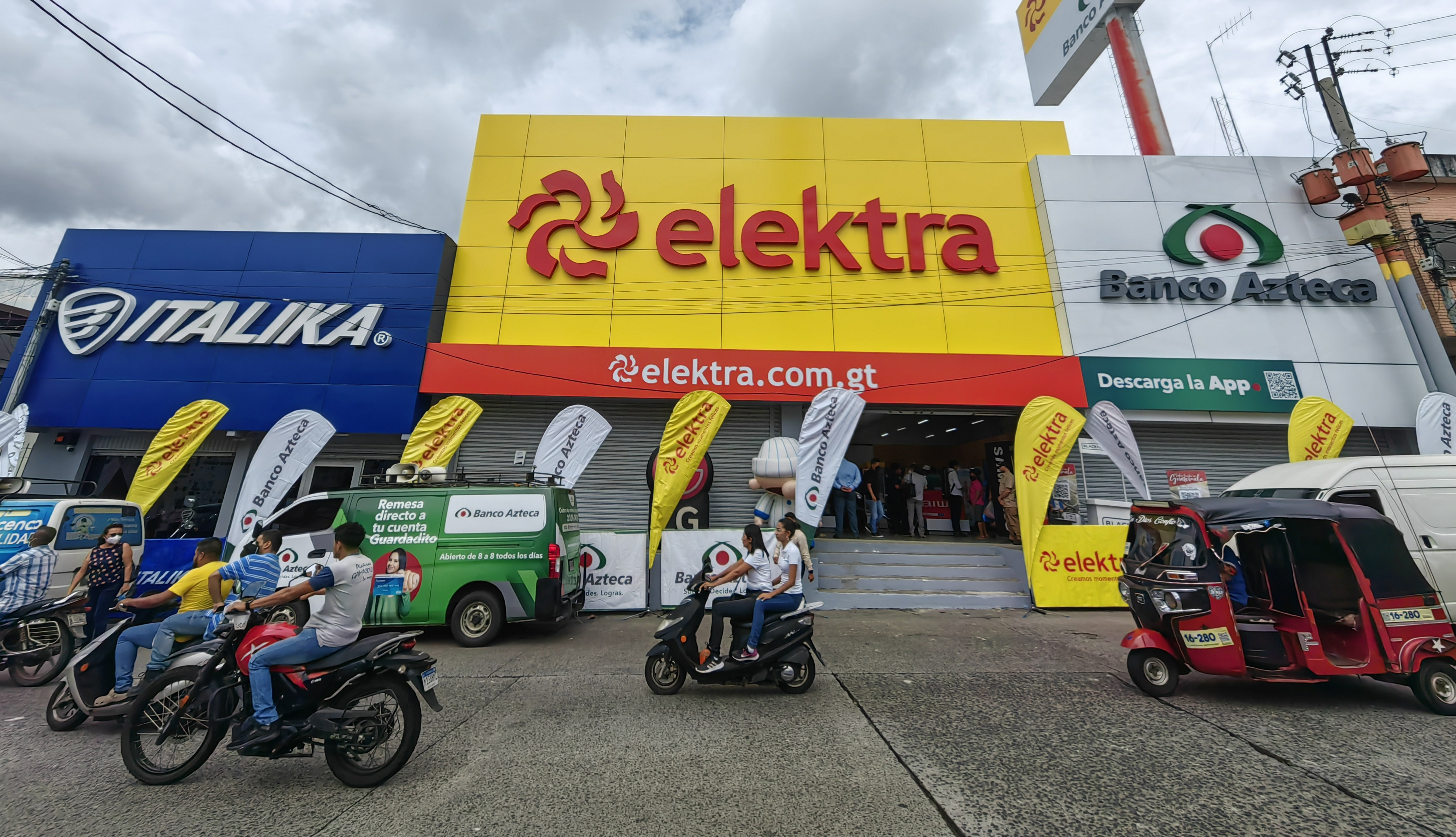 Este es el tercer punto de venta de las empresas de Grupo Salinas en Mazatenango. Foto Prensa Libre: Cortesía