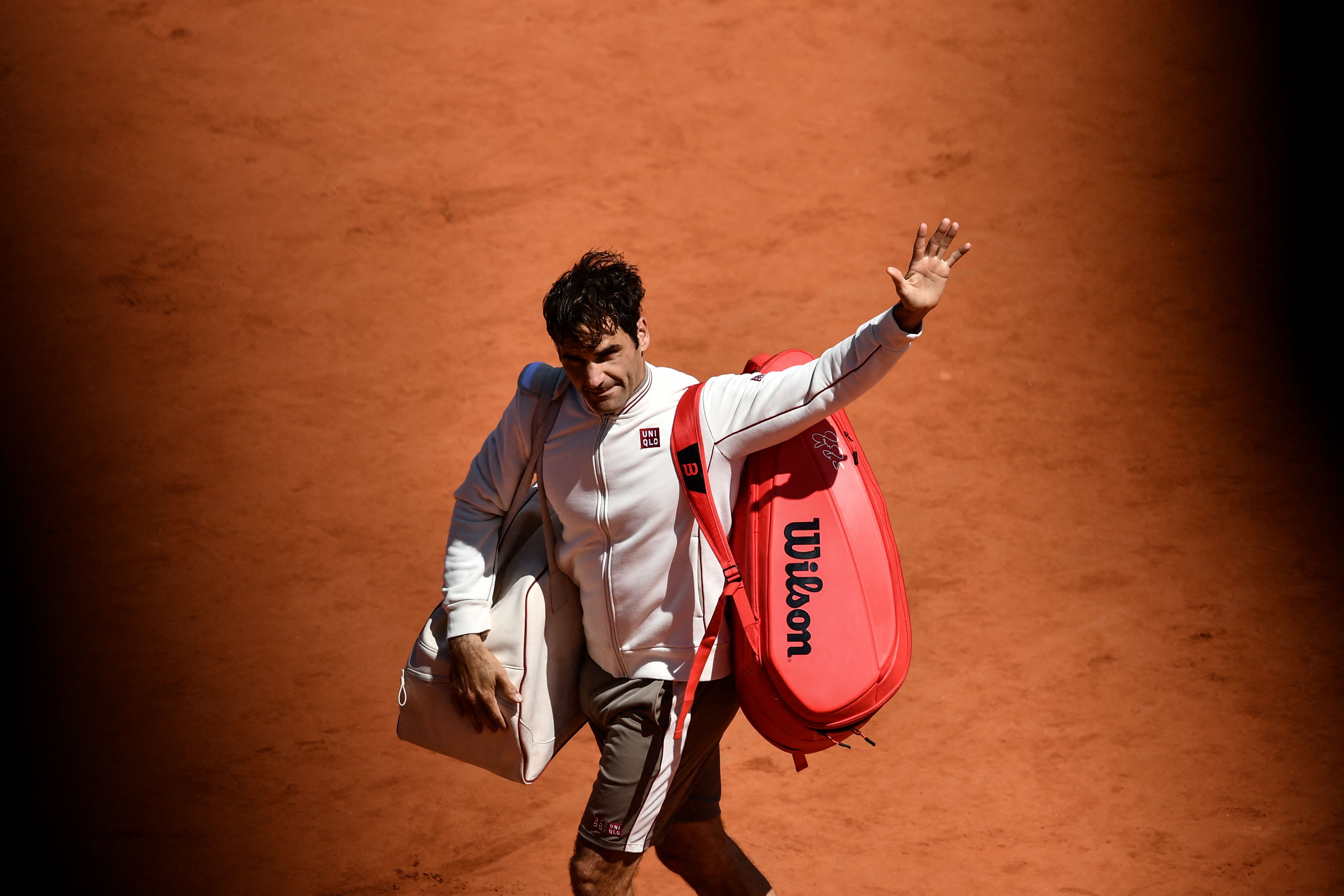 El tenista suizo Roger Federer anuncio su retiro de tenis profesional y asegura que seguirá jugando, pero ya no en Grand Slam. (Foto Prensa Libre: AFP).