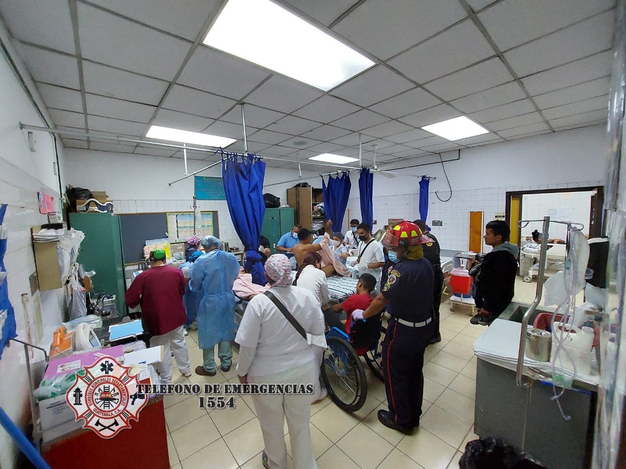 Las víctimas son atendidas en el Hospital Nacional de Chimaltenango. (Foto: CBMD)