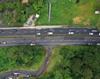 Grietas en carretera a El Salvador: Giammattei anuncia cierres viales durante cuatro fines de semana para hacer trabajos