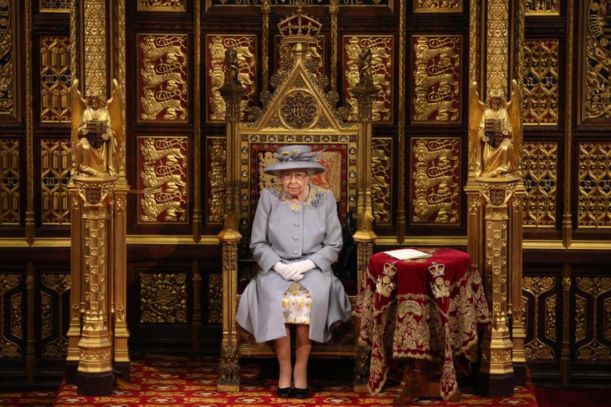 Reina Isabel II: duques de Sussex y príncipe Guillermo viajan a Escocia para reunirse con la familia real