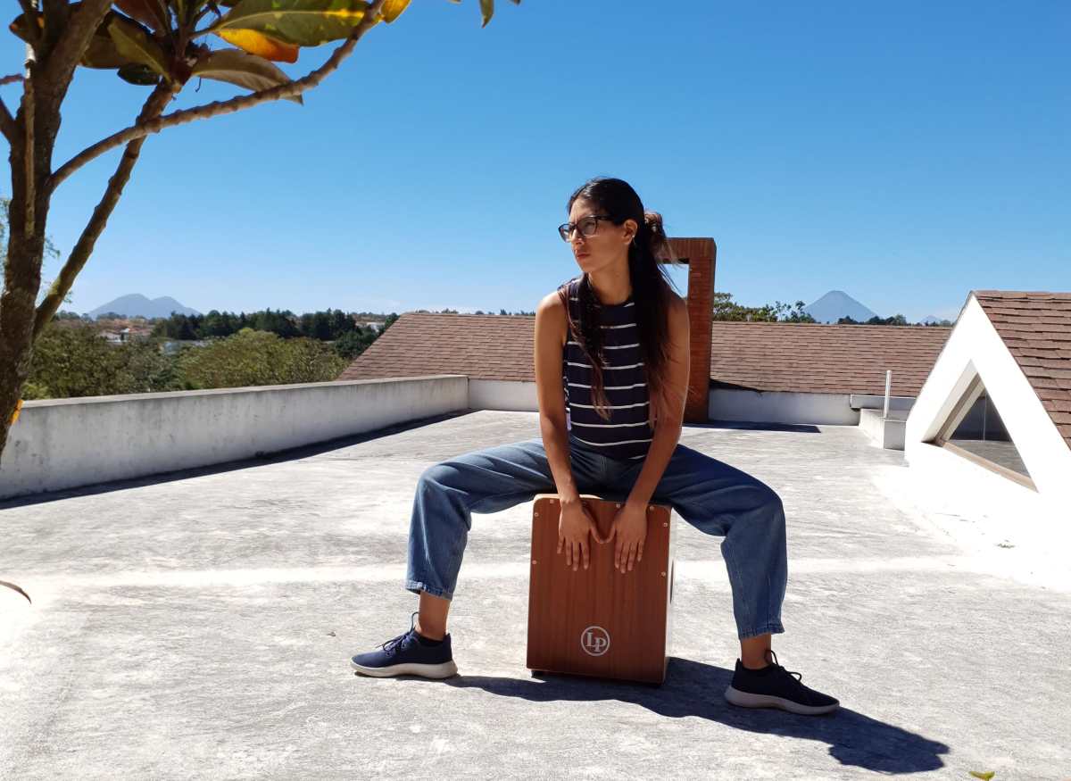 Anette Pérez: guatemalteca lanza EP  e invita con su música a la relajación