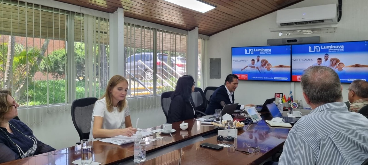 Sofia Hempel, Senior Manager Américas de Germany Trade and Invest (GTAI), visitó varias plantas de producción guatemaltecas y sostuvo más de 15 reuniones con diferentes empresas e instituciones alemanas y guatemaltecas. (Foto Prensa Libre: cortesía GTA)