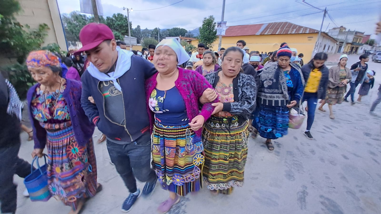 Llegada de los cuerpos a Totonicapán 