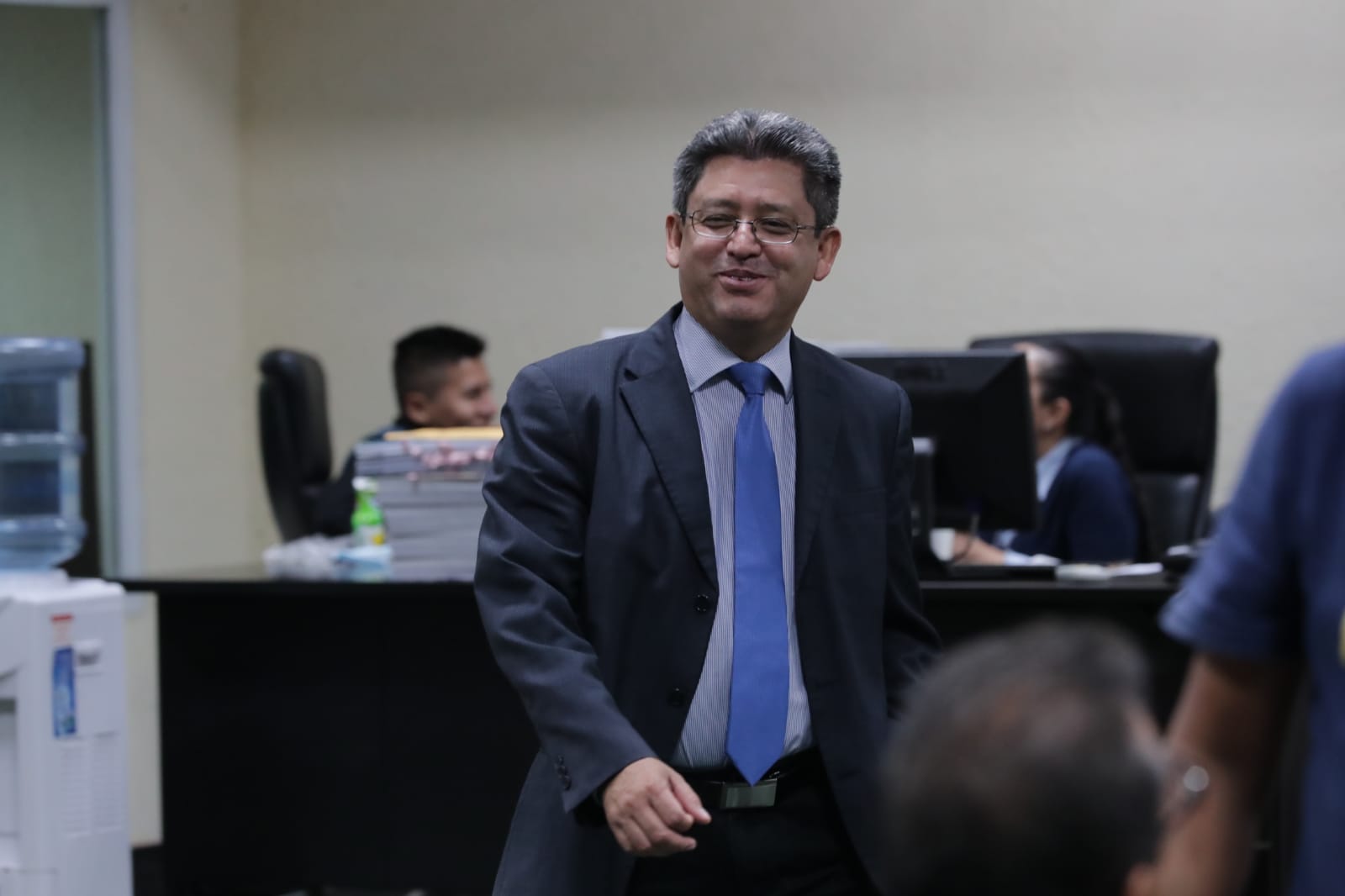 El extitular de la SAT, Álvaro Omar Franco, declaró por segundo día consecutivo ante el Tribunal en el juicio por el caso La Línea. (Foto: Prensa Libre: Elmer Vargas)