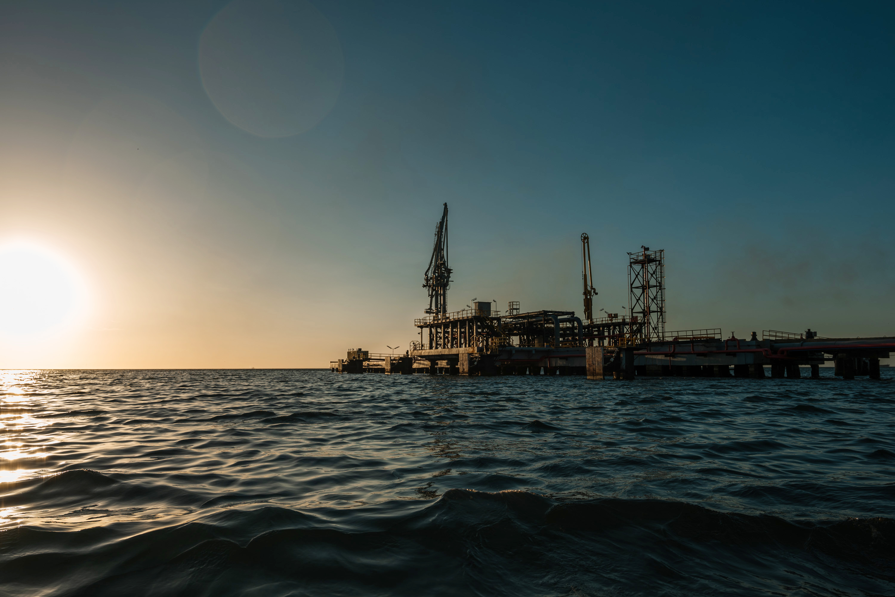 Una refinería de petróleo en Punto Fijo, Venezuela, 29 de diciembre de 2021. (Foto Prensa Libre: Adriana Loureiro Fernandez/The New York Times)