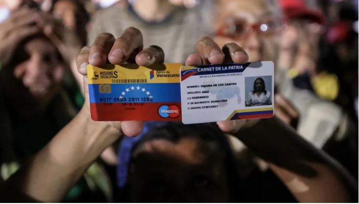 Smartmatic denunció en 2017 que los datos proporcionados sobre la Constituyente en Venezuela no coincidían con los registros. (Foto Prensa Libre: EFE)
