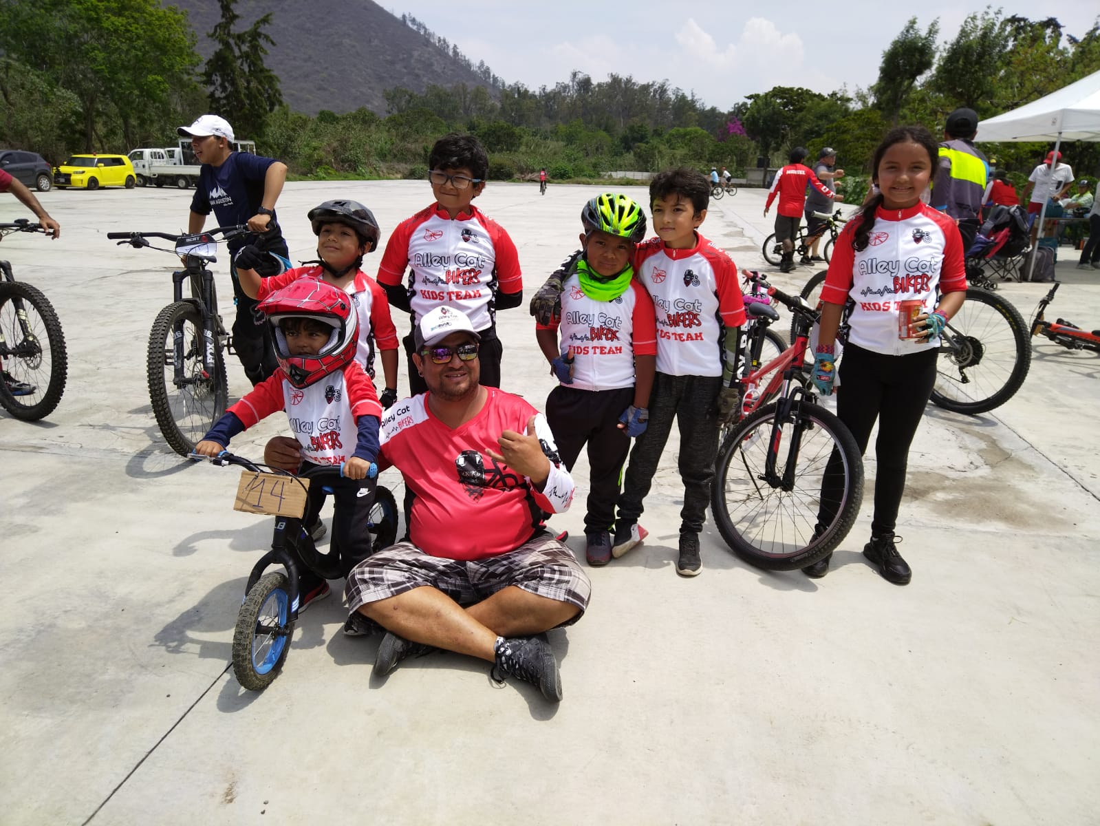 Colazos en bicicleta: Otra forma de hacer comunidad en Guatemala