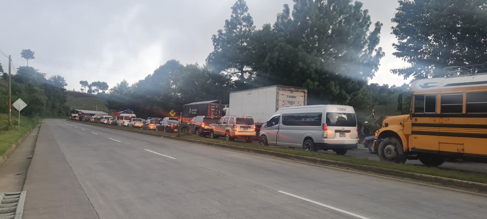 Clima en Guatemala: Derrumbes continúan en ruta Interamericana debido a la saturación de agua por la lluvia