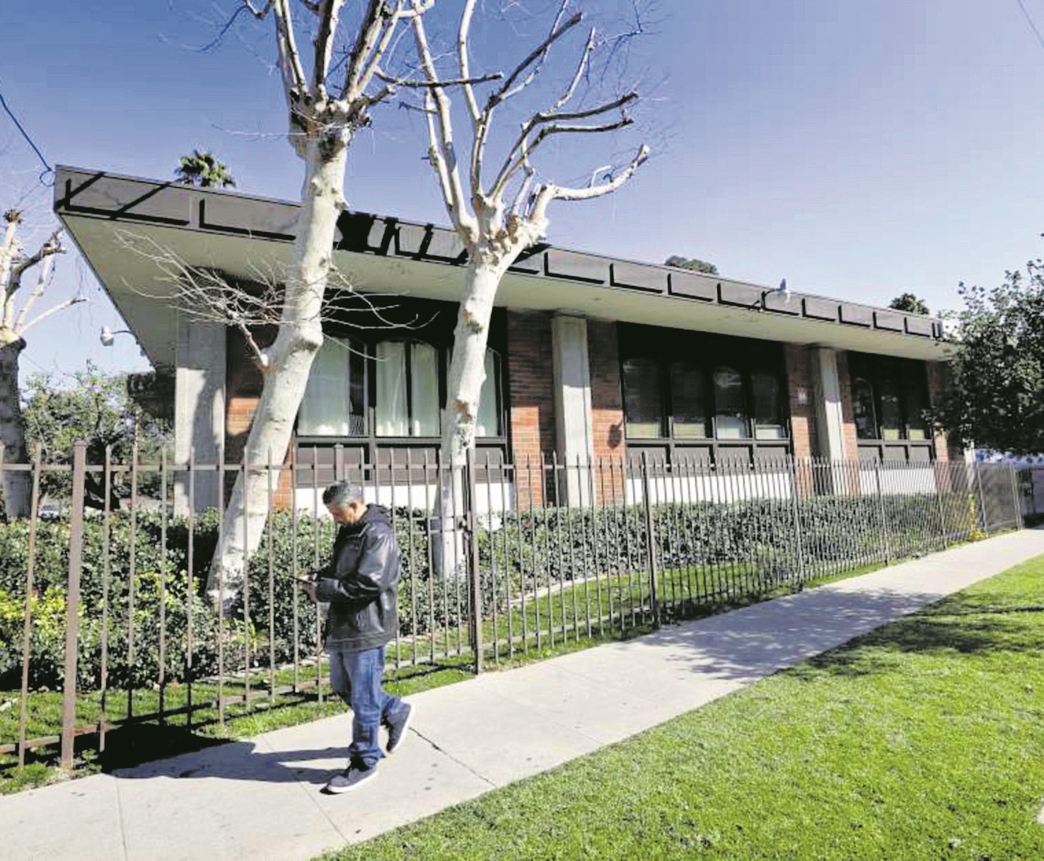 Este es el edificio que alberga el consulado de Guatemala en  Los Ángeles, California. (Foto Prensa Libre: Hemeroteca PL)