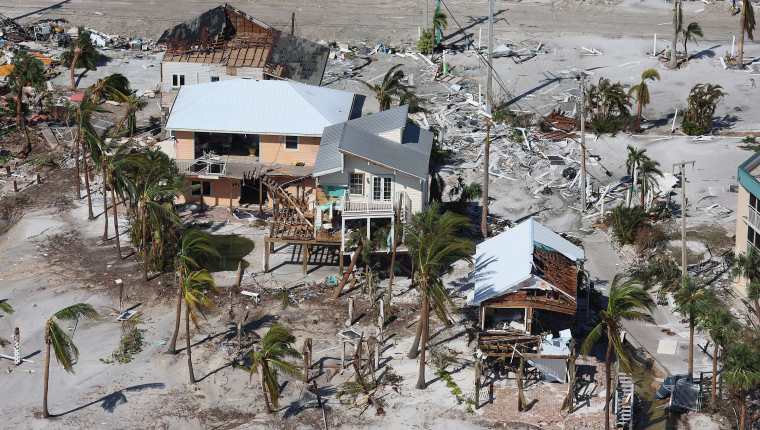 Huracán Ian: Los videos que muestran árboles caídos, barcos en carreteras,  inundaciones y daños que dejan miedo en Florida