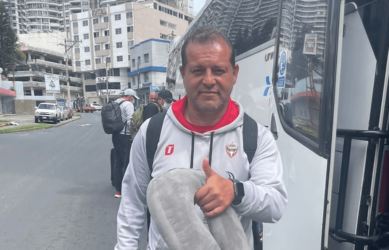 El mexicano Israel Hernández no continuará como entrenador de Malacateco. Foto Prensa Libre (Malacateco)