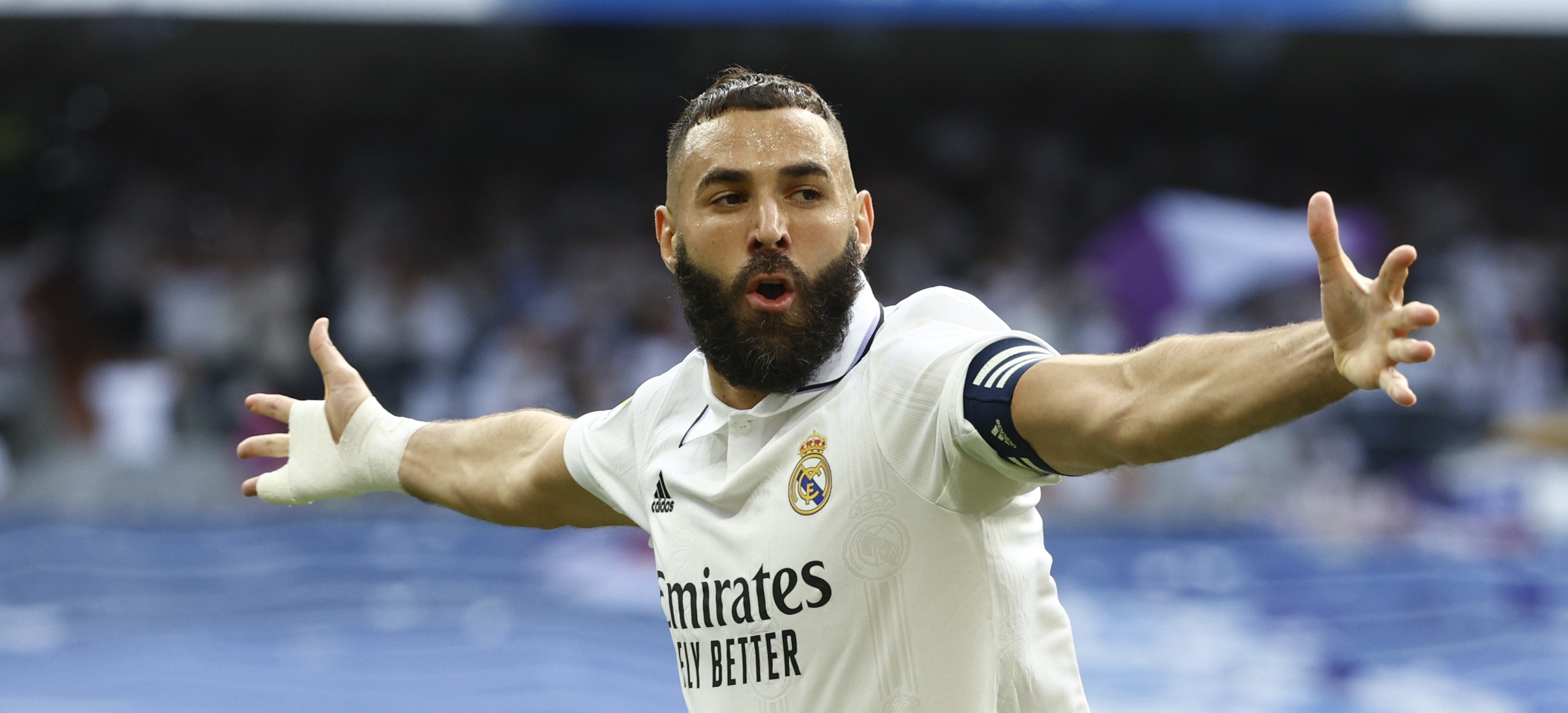 Benzema estará recibiendo el Balón de Oro en tan solo unas horas de haber terminado El Clásico. (Foto Prensa Libre: EFE)