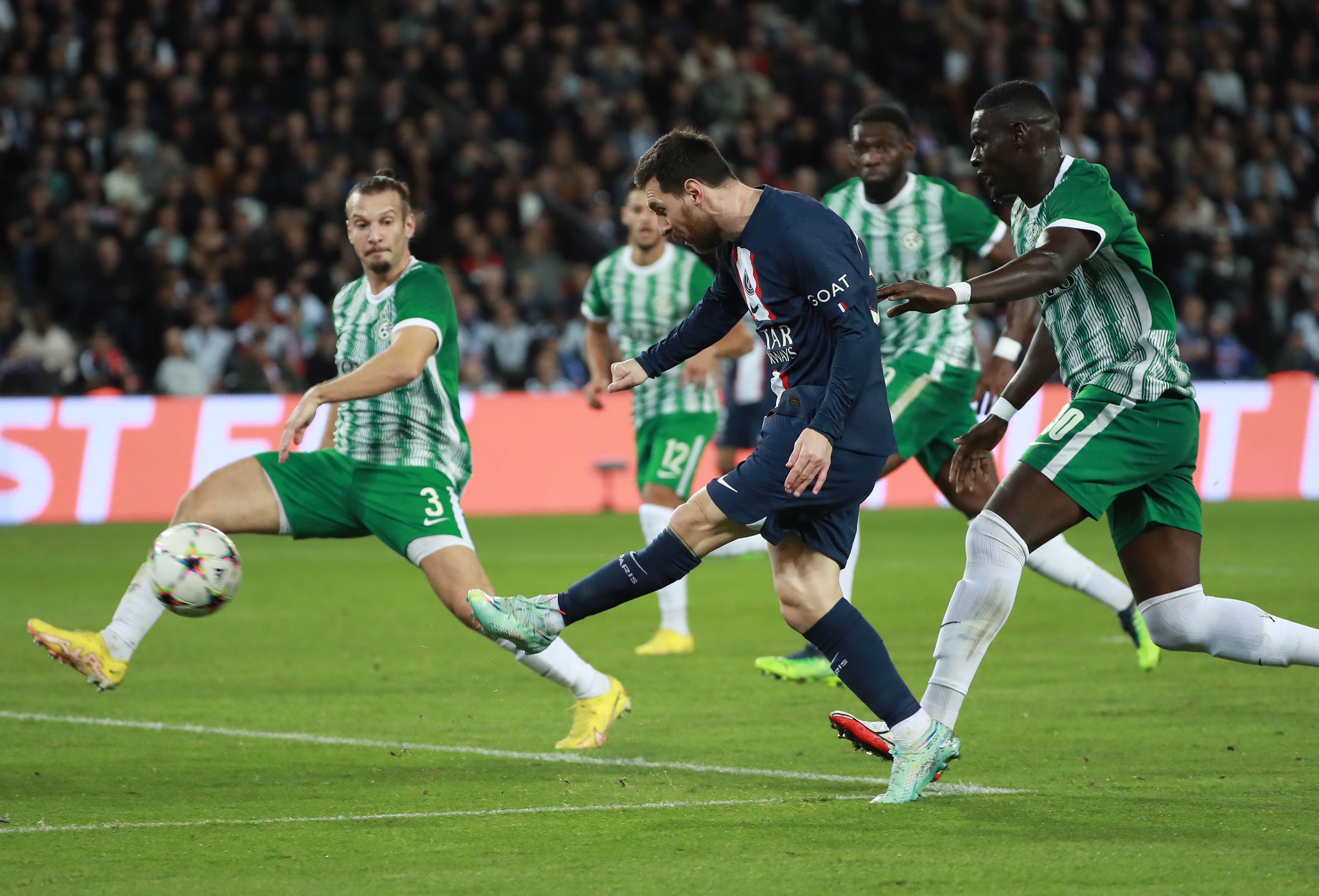 Messi brilla con 2 goles y 2 asistencias en el triunfo 7-2 del PSG ante el Maccabi Haifa