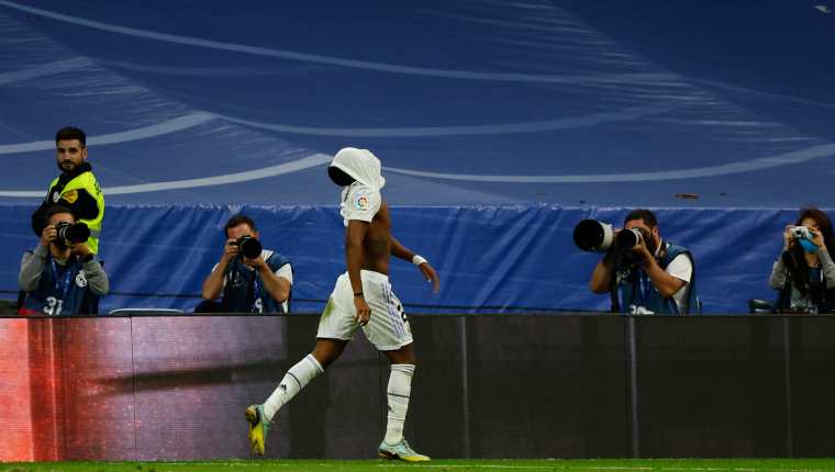 El Real Madrid de las remontadas épicas en los minutos finales del partido, ha desaparecido en este tramo de la temporada. (Foto Prensa Libre: EFE)