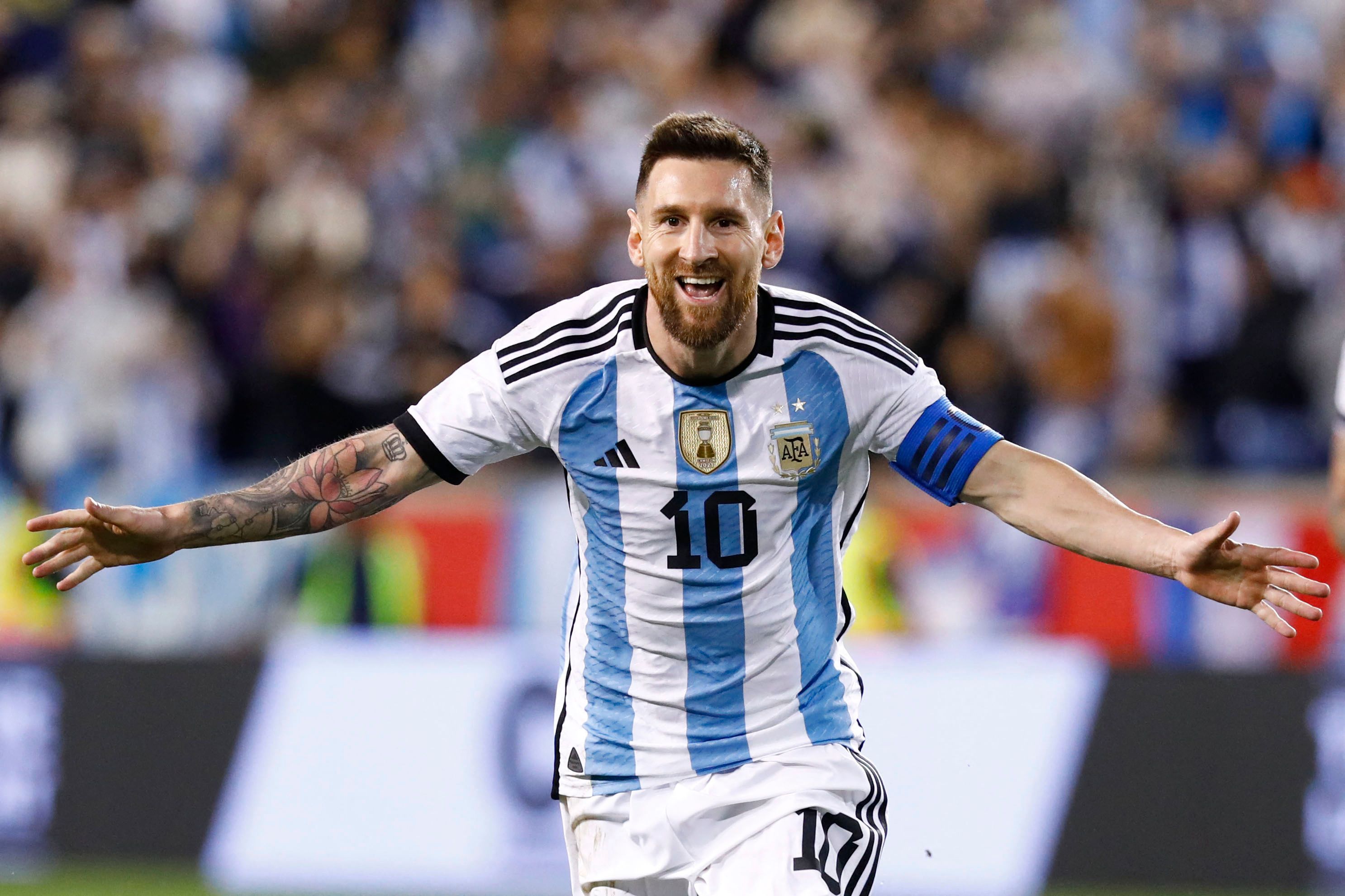 Pese a que Argentina llega en un gran momento al Mundial de Qatar 2022, "La Pulga" considera que hay otras Selecciones que sí van con la etiqueta de favoritas. (Foto Prensa Libre: AFP)
