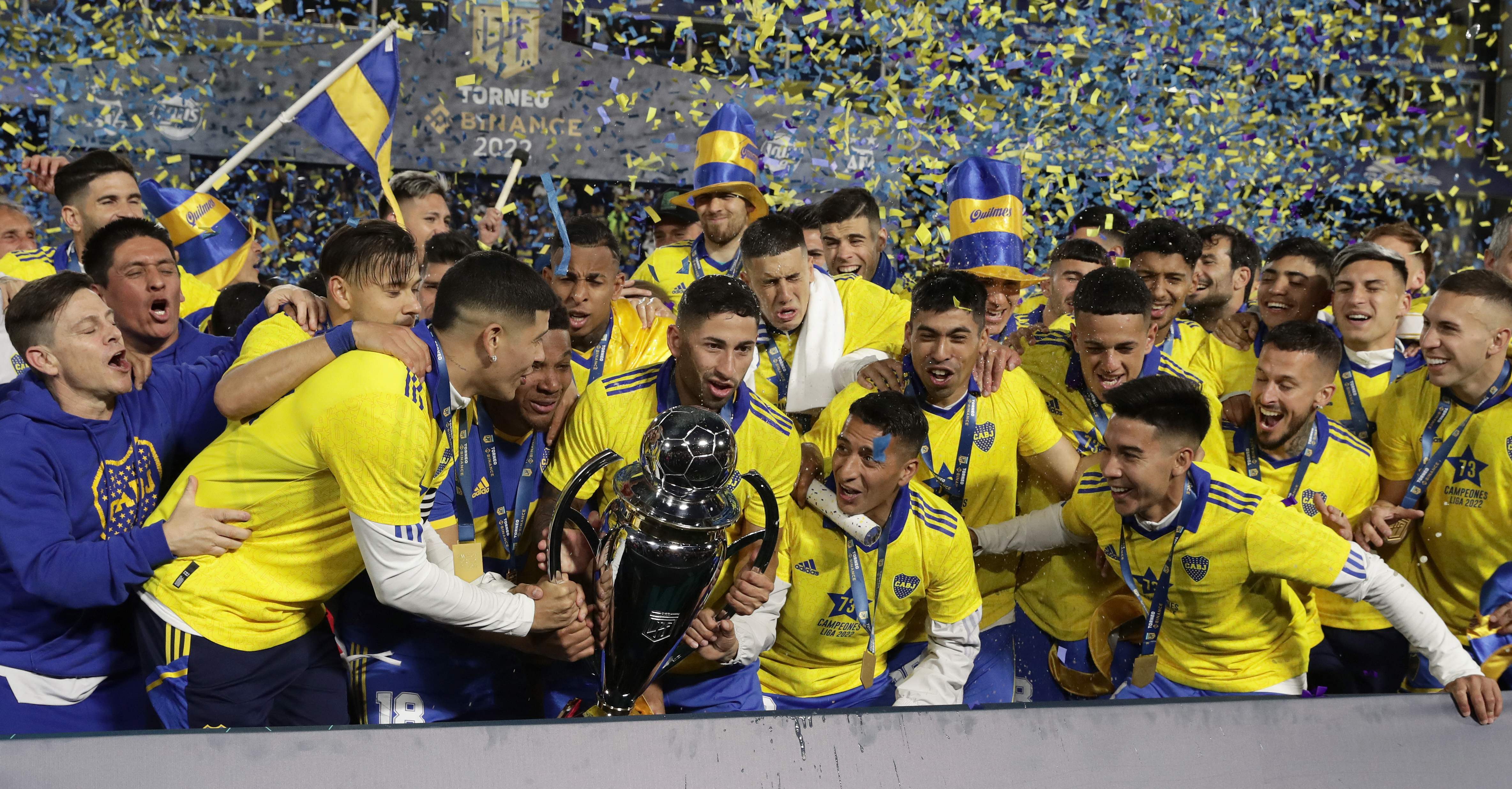 Los jugadores de Boca celebran la obtención del título de Liga Argentina. Foto Prensa Libre (AFP)