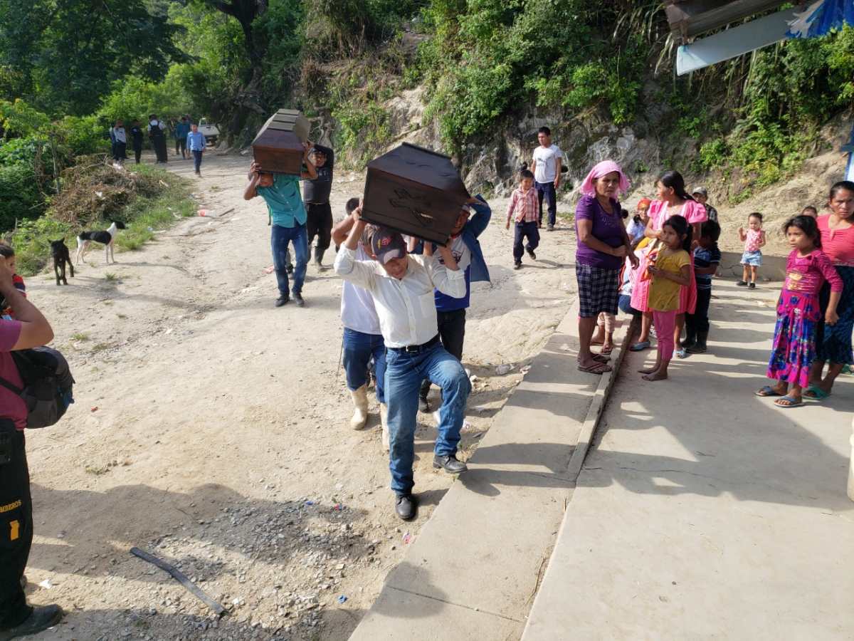 “Extremadamente pobres”: la difícil situación de los familiares de las víctimas de la tragedia en Jocotán