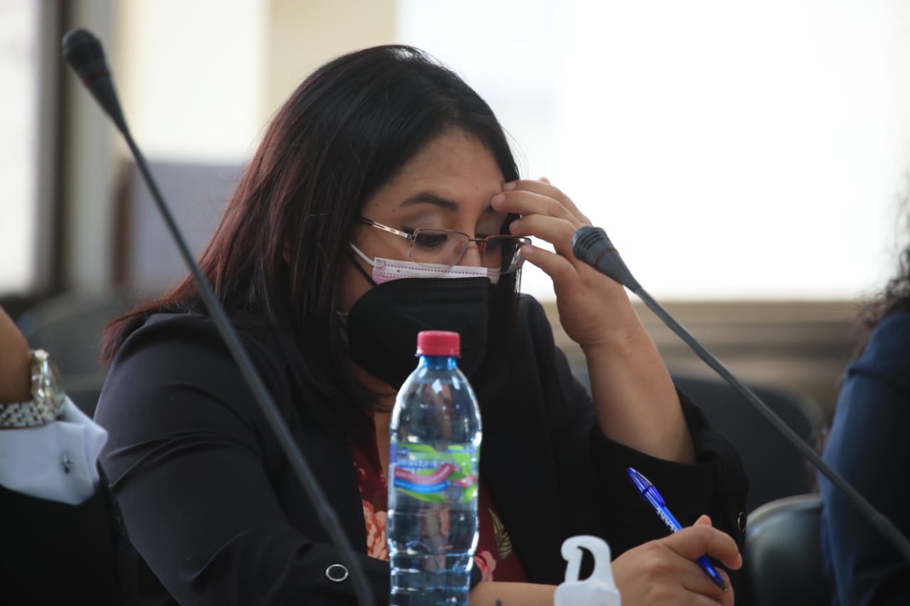 Juez Fredy Orellana resuelve, nuevamente, que Samari Gómez permanezca en prisión preventiva