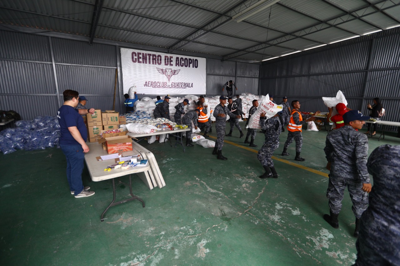 Entrega y recaudación de víveres